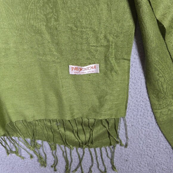 Pashmina Wrap Scark Womens OS 56x66 Green Pashmina Silk Floral Knit Lightweight - Picture 4 of 9